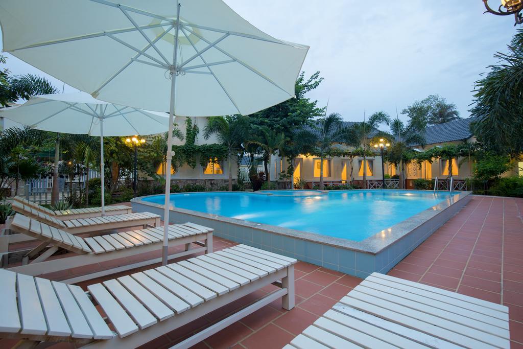 Blue Paradise Bungalow 두옹 동 외부 사진