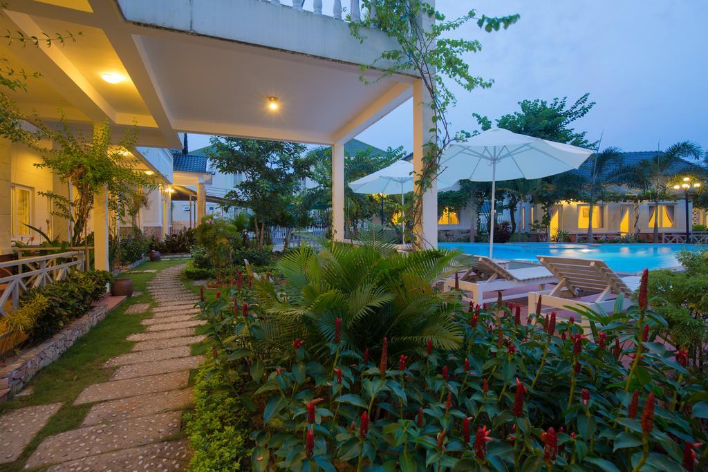 Blue Paradise Bungalow 두옹 동 외부 사진