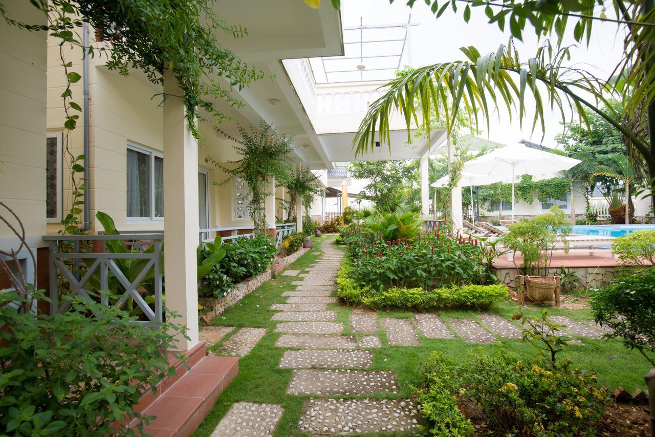 Blue Paradise Bungalow 두옹 동 외부 사진