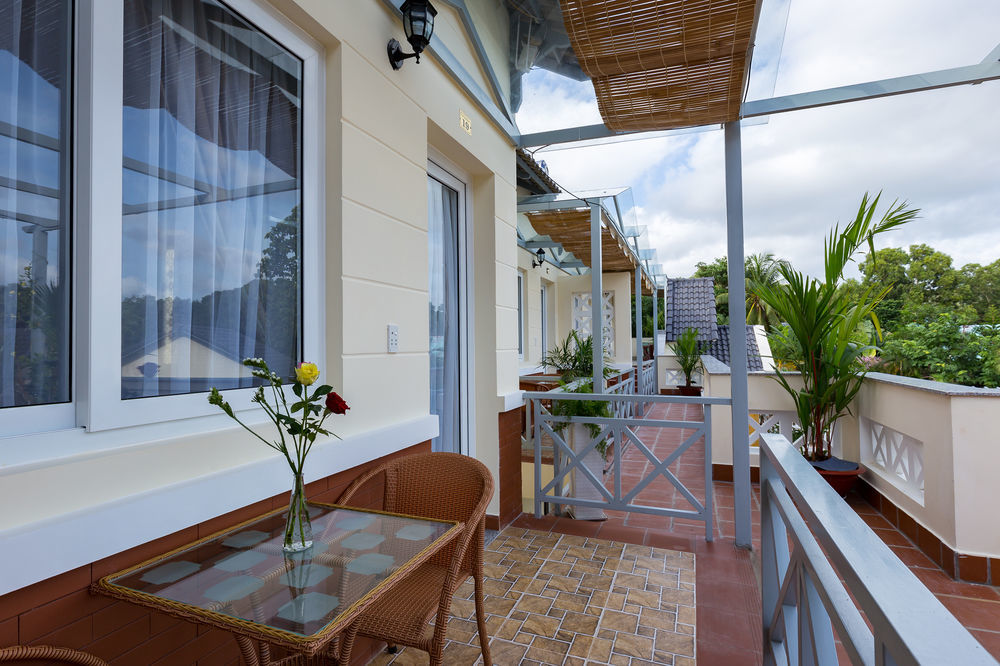 Blue Paradise Bungalow 두옹 동 외부 사진