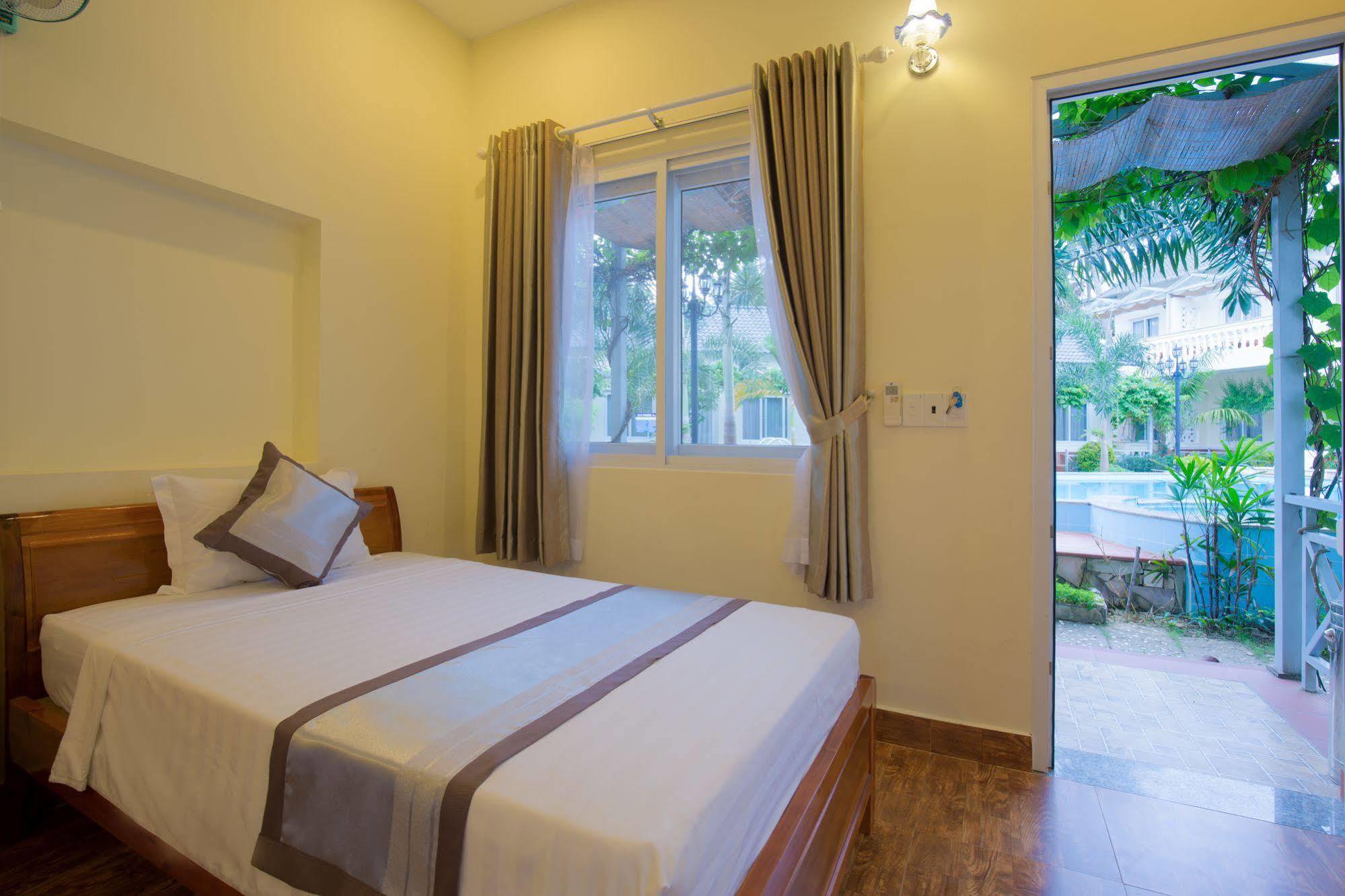 Blue Paradise Bungalow 두옹 동 외부 사진